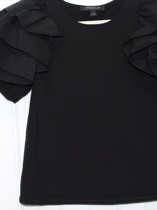 The Harlowe & Graham Women's Medium Boho Tie Front V-neck Top in colorful geomet - Picture 4 of 10